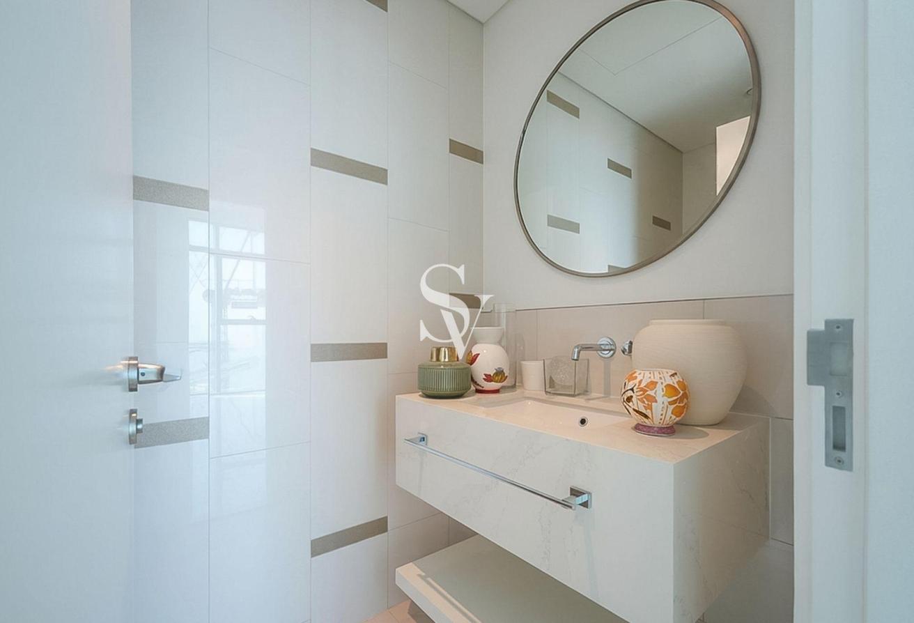 High Floor Corner Unit | Full Palm and Sea view photo 10