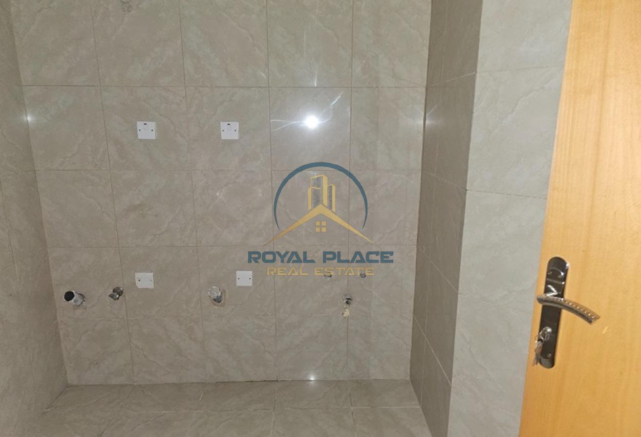 Specious layout | Ready to Move | Prime Location photo 10