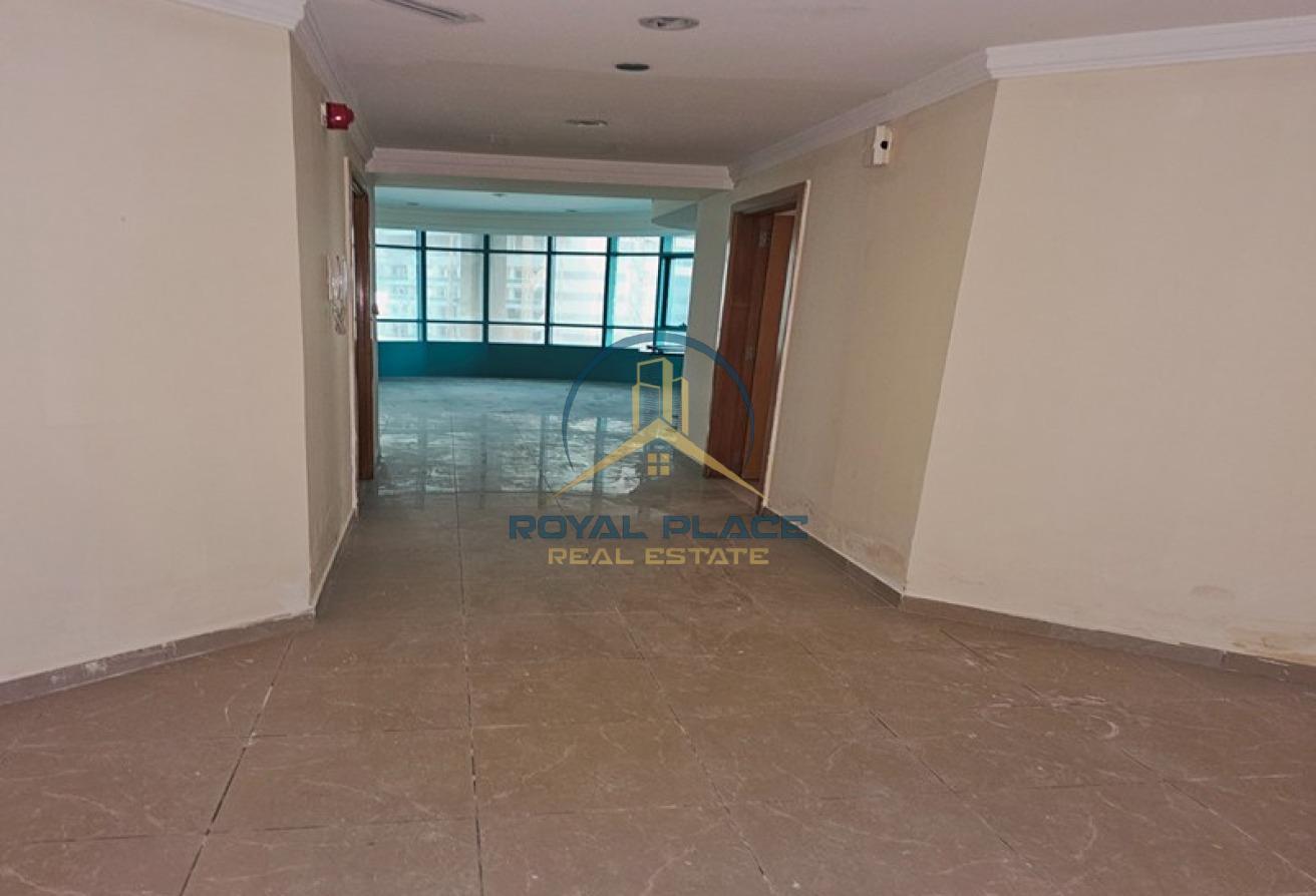Specious layout | Ready to Move | Prime Location photo 11