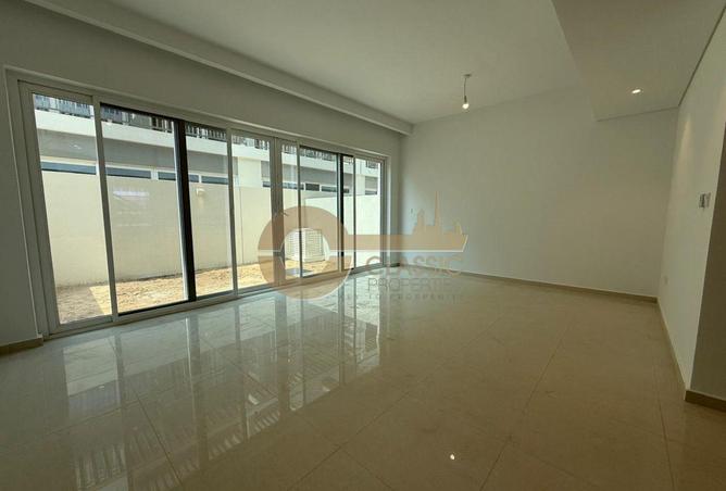 71912436 - صورة العقار 2