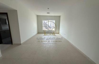 شقة - 2 - 3 للايجار في شارع التعاون الجديد - التعاون - الشارقة شقة - 2 - 3 للايجار في شارع التعاون الجديد - التعاون - الشارقة