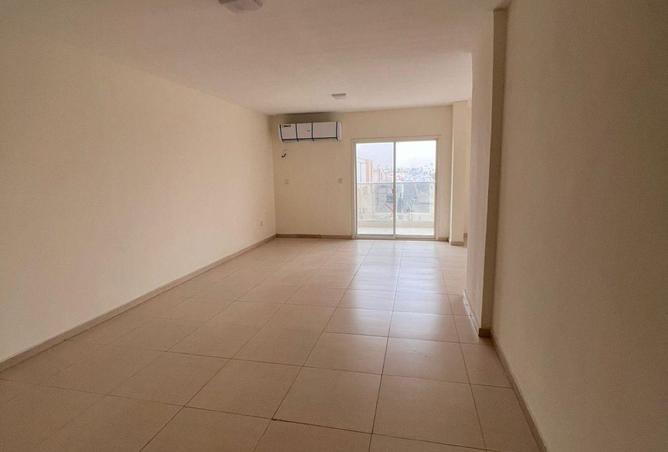 69892705 - Property Image 2