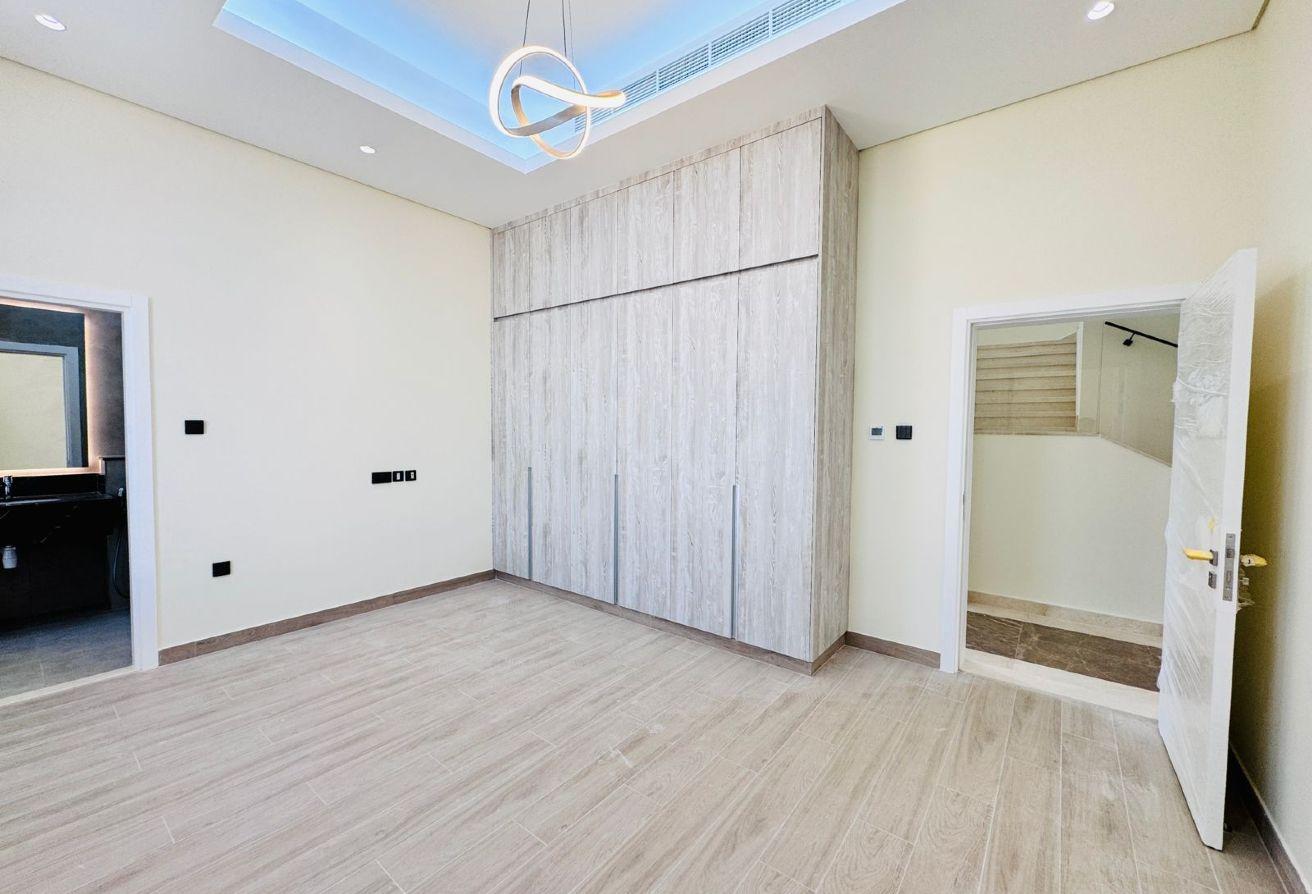 BRAND NEW| EMIRATES FACING| MASJID photo 13
