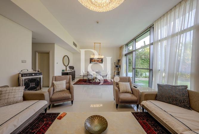 Duplex | Upgraded Layout | Fully Furnished
