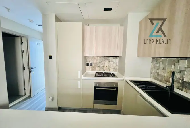 155588404 - Property Image 3