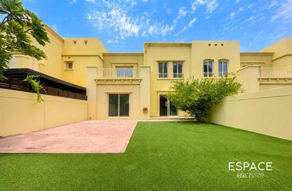 Villa - 3 Bedrooms - 2 Bathrooms for rent in Forat - The Lakes - Dubai Villa - 3 Bedrooms - 2 Bathrooms for rent in Forat - The Lakes - Dubai