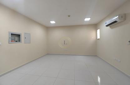 Apartment - 2 Bedrooms - 2 Bathrooms for rent in Civic Center - Al Jimi - Al Ain