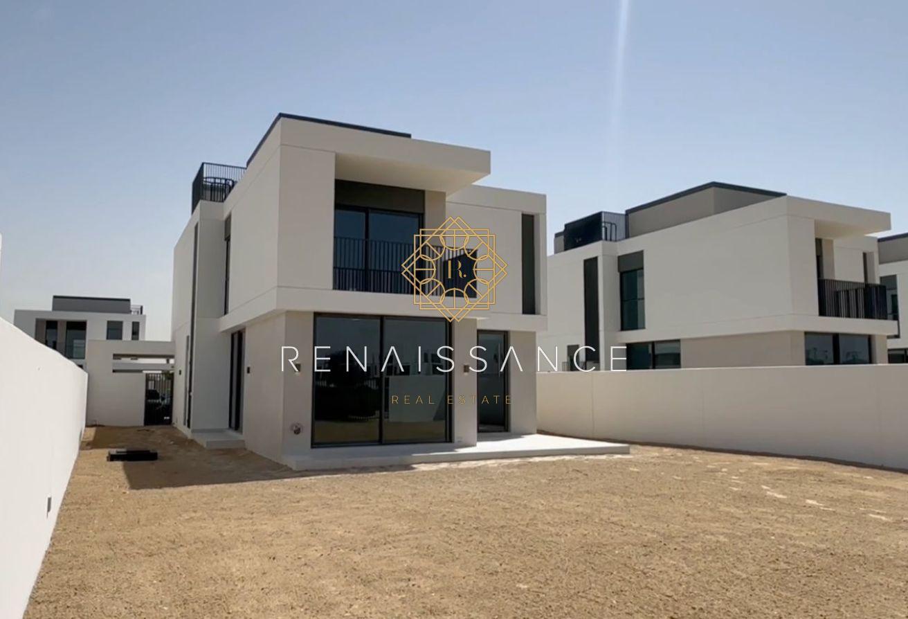 4BR Villa | Single Row | Direct Golf Course View photo 4