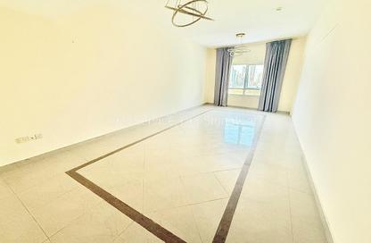 Apartment - 4 Bedrooms - 5 Bathrooms for rent in Al Mamzar Tower - Al Mamzar - Sharjah - Sharjah