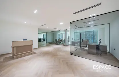 مكتب - استوديو للايجار في متروبوليس - الخليج التجاري - دبي