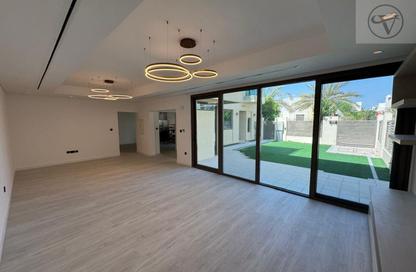 Villa - 4 - 5 for rent in Cluster 5 - The Sustainable City - Dubai