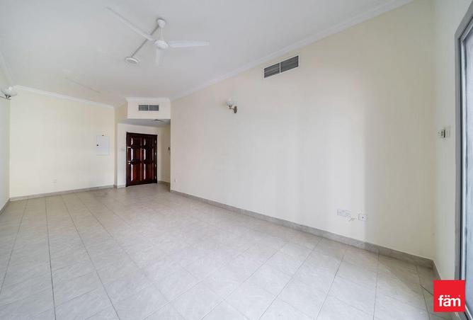 76979587 - Property Image 2