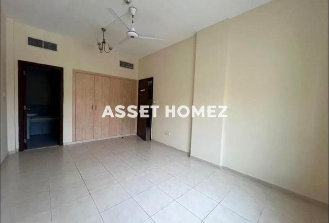 82350653 - Property Image 3