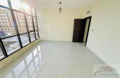 Apartment - 2 - 2 for rent in Muwaileh 29 Building - Muwaileh - Sharjah