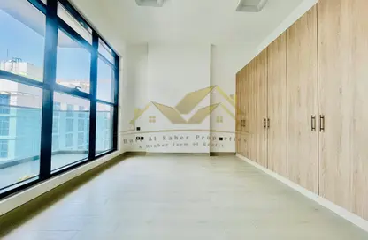 Apartment - 1 Bedroom - 2 Bathrooms for rent in Jumeirah Garden City - Al Satwa - Dubai