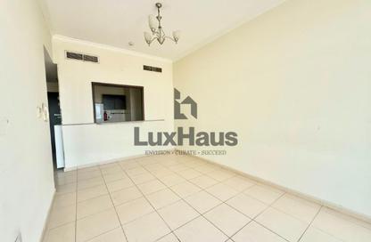 Apartment - 1 Bedroom - 1 Bathroom for rent in Mazaya 23 - Queue Point - Liwan - Dubai