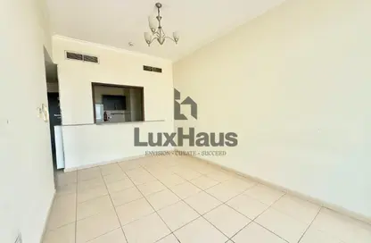 Apartment - 1 Bedroom - 1 Bathroom for rent in Mazaya 23 - Queue Point - Liwan - Dubai