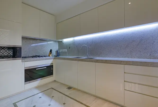 127008452 - Property Image 3