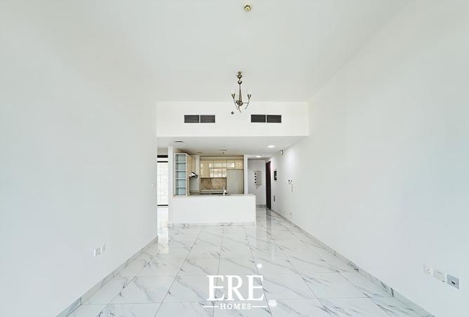 121996633 - Property Image 2
