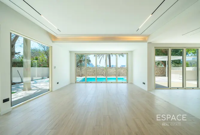 165055414 - Property Image 2