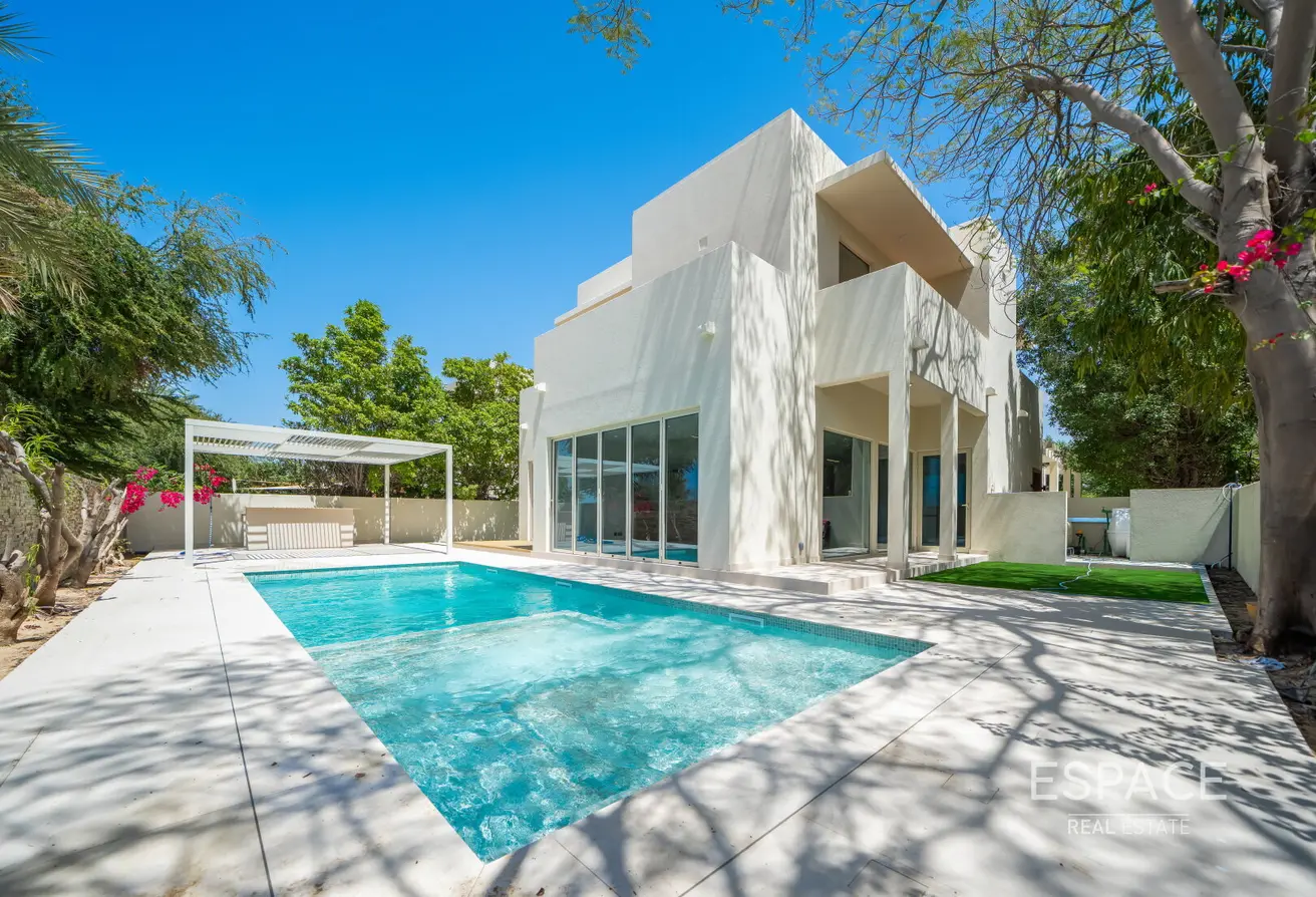 165055414 - Property Main Image