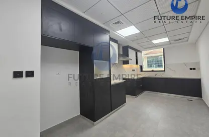 Apartment - 2 Bedrooms - 3 Bathrooms for rent in THE PEARL - Umm Hurair 2 - Umm Hurair - Dubai