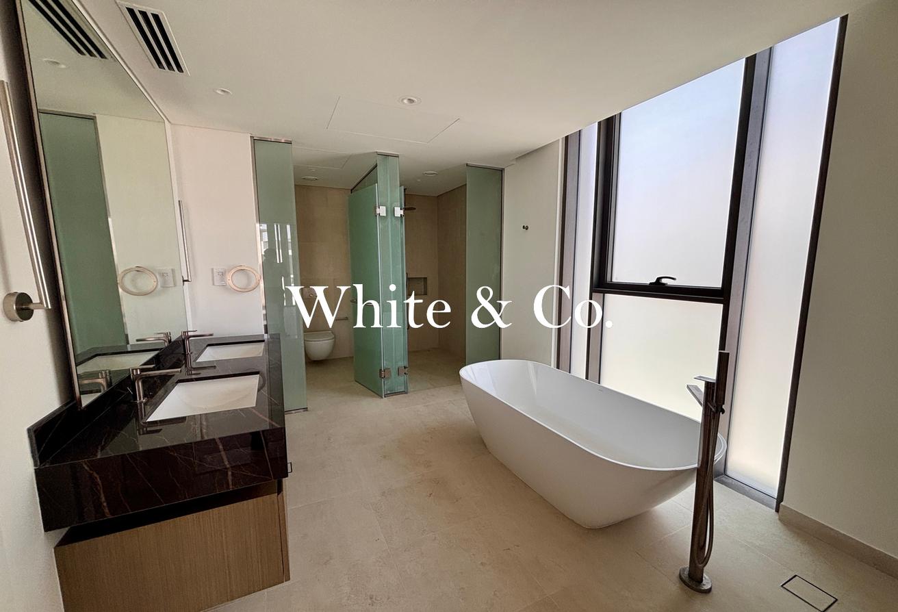 Genuine listing | Huge plot 4BR| Vacant photo 18