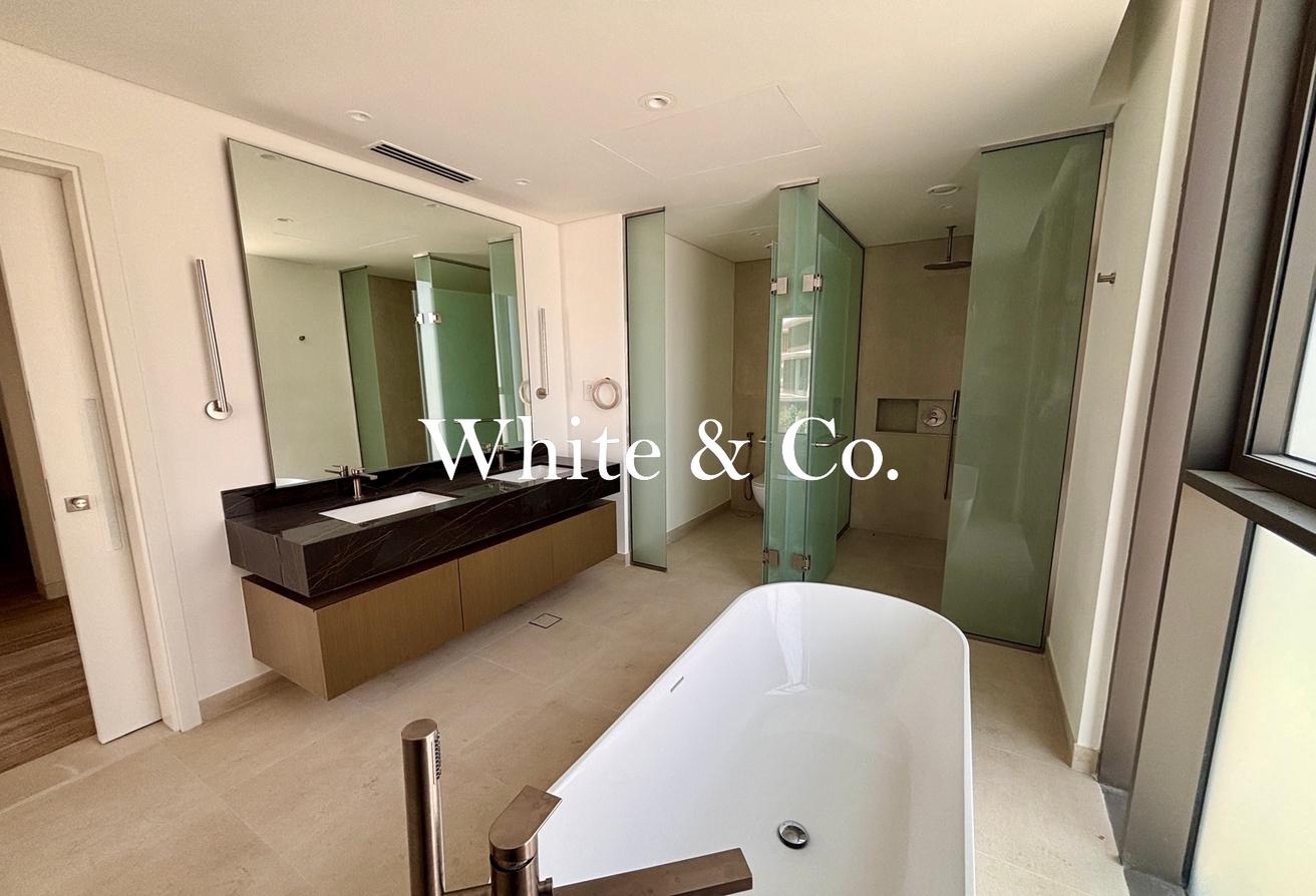 Genuine listing | Huge plot 4BR| Vacant photo 19