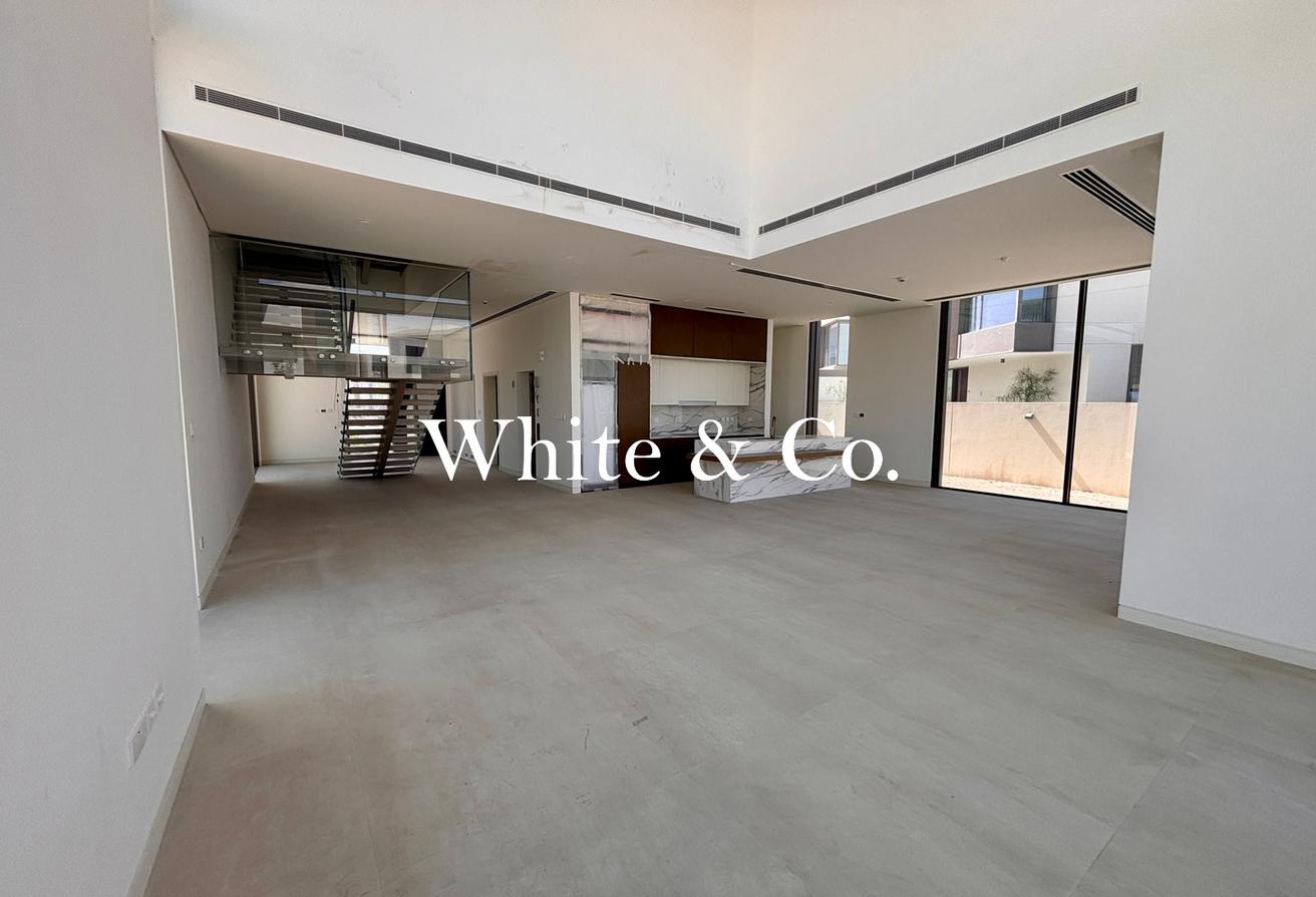 Genuine listing | Huge plot 4BR| Vacant photo 10