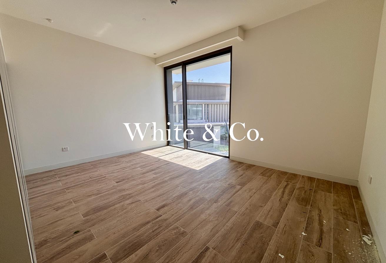 Genuine listing | Huge plot 4BR| Vacant photo 13
