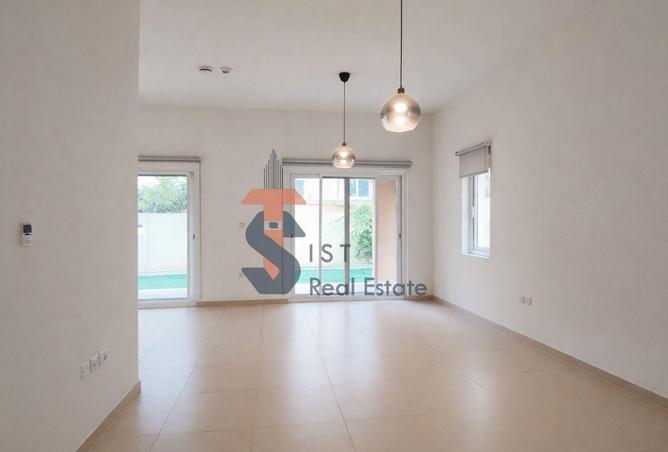 77363975 - Property Image 3