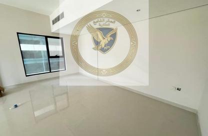 Apartment - 2 Bedrooms - 2 Bathrooms for rent in Gulfa Towers - Al Rashidiya 1 - Al Rashidiya - Ajman