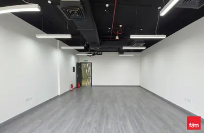 مكتب - استوديو - 1 حمام للايجار في B2B  برج - الخليج التجاري - دبي