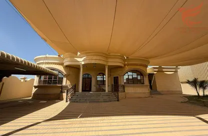 Villa - 4 Bedrooms - 6 Bathrooms for rent in Al Felyyah - Ras Al Khaimah