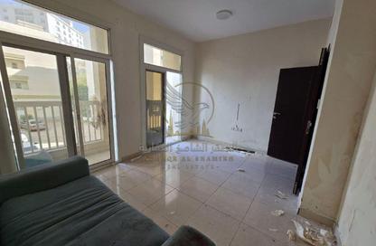 Apartment - 1 - 1 for rent in Al Qulaya'ah - Al Sharq - Sharjah Apartment - 1 - 1 for rent in Al Qulaya'ah - Al Sharq - Sharjah