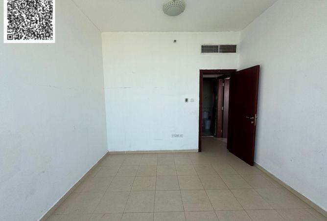 87888945 - Property Image 3