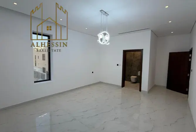 146008876 - Property Image 3