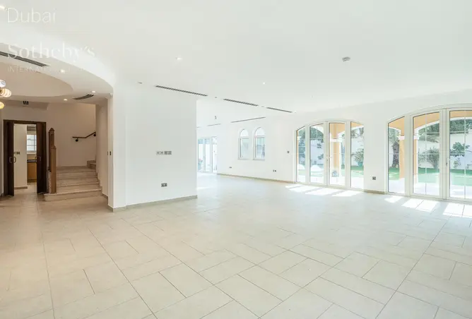 156903215 - Property Image 2