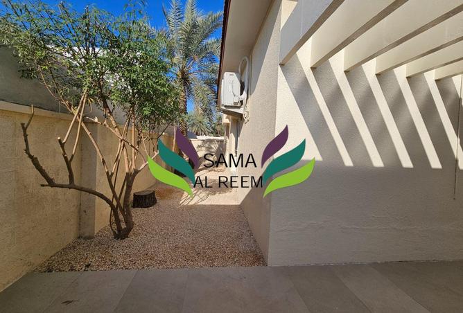 73863230 - Property Image 3