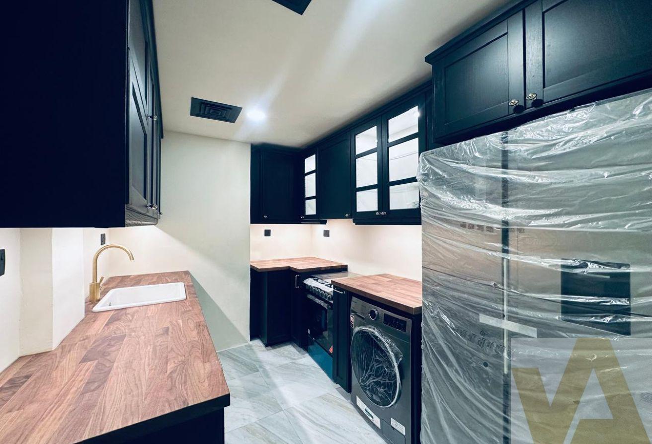 Fully Furnished | Massive 4 bed | Vacant now photo 4