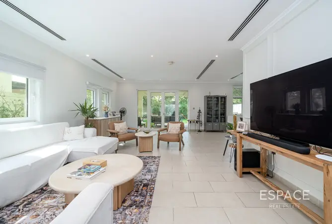165588532 - Property Image 2