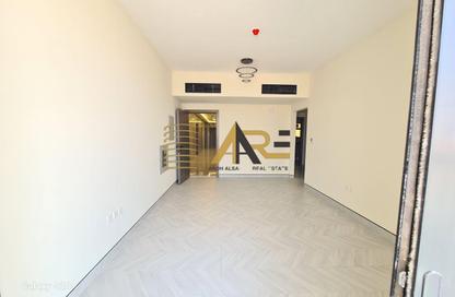 Apartment - 1 Bedroom - 2 Bathrooms for rent in Al Tay commercial - Al Tai - Sharjah