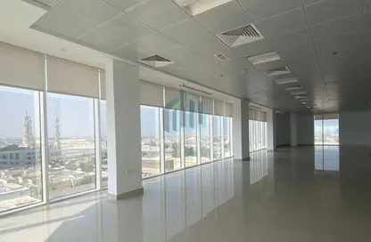 طابق كامل - استوديو - 2 حمامات للايجار في ذا سكوير ايكزكيوتيف باي - دفن الخور - رأس الخيمة