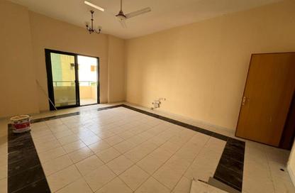 Apartment - 3 Bedrooms - 4 Bathrooms for rent in Al Mahatta - Al Qasimia - Sharjah