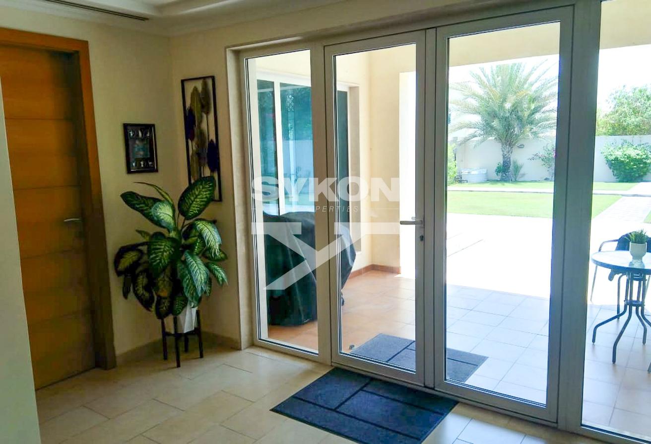 3 BR | Landscaped Garden | Prime Location photo 4