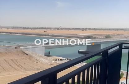Apartment - 1 - 1 for sale in Waters Edge - Yas Island - Abu Dhabi
