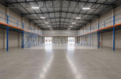 Warehouse - Studio - 1 Bathroom for rent in Dar Al-Khabeesi - Al Muraqqabat - Deira - Dubai