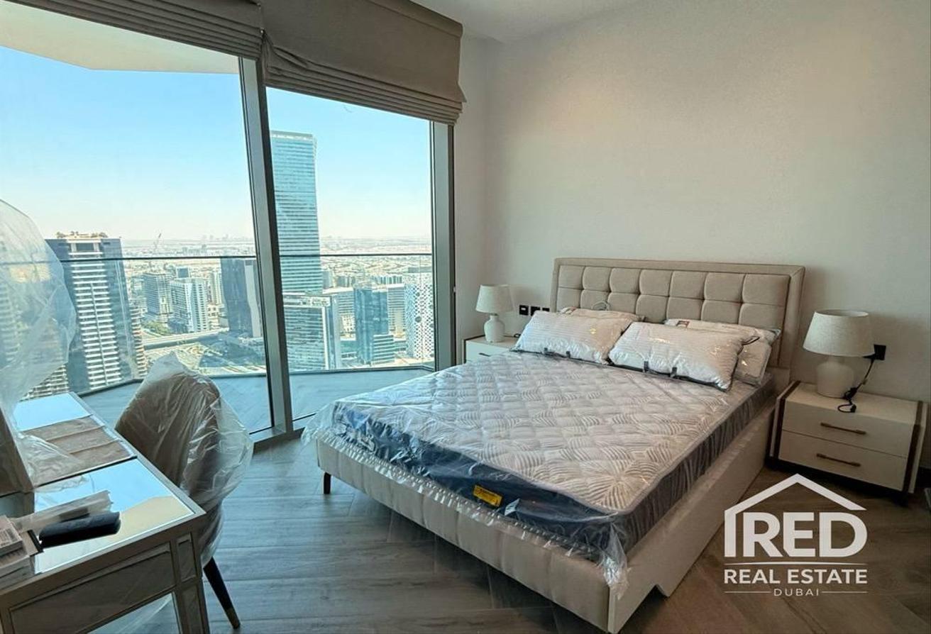 Brand New | High Floor | Full Burj & Canal View photo 10