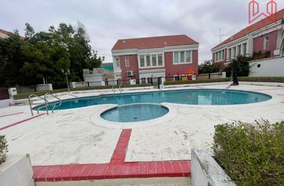Villa - 4 Bedrooms - 5 Bathrooms for rent in Umm Suqeim 1 Villas - Umm Suqeim 1 - Umm Suqeim - Dubai