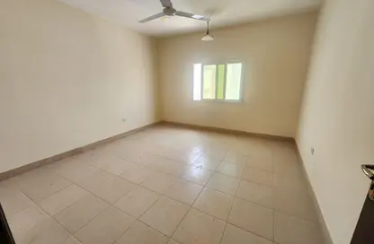 Apartment - 1 Bedroom - 1 Bathroom for rent in Muwailih Building - Muwaileh - Sharjah